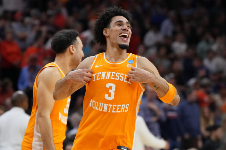Tennessee Reaches 4th Straight Sweet 16, Beating Virginia 79-72